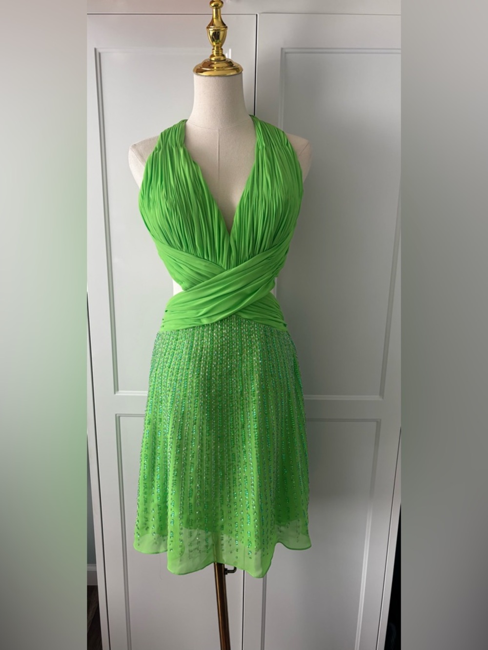 Tony Bowls Paris Neon Green Halter Party Dress Cocktail Evening Birthday